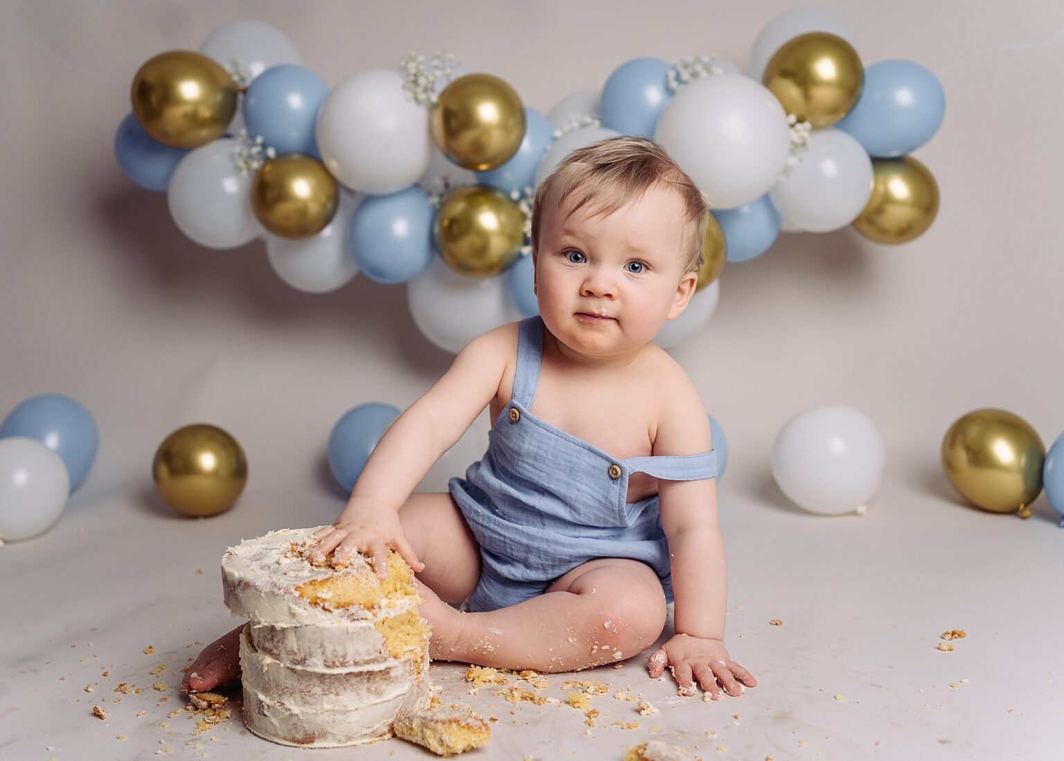 Cake Smash Photo Sessions in Lancashire - Newborn Baby Photographer ...